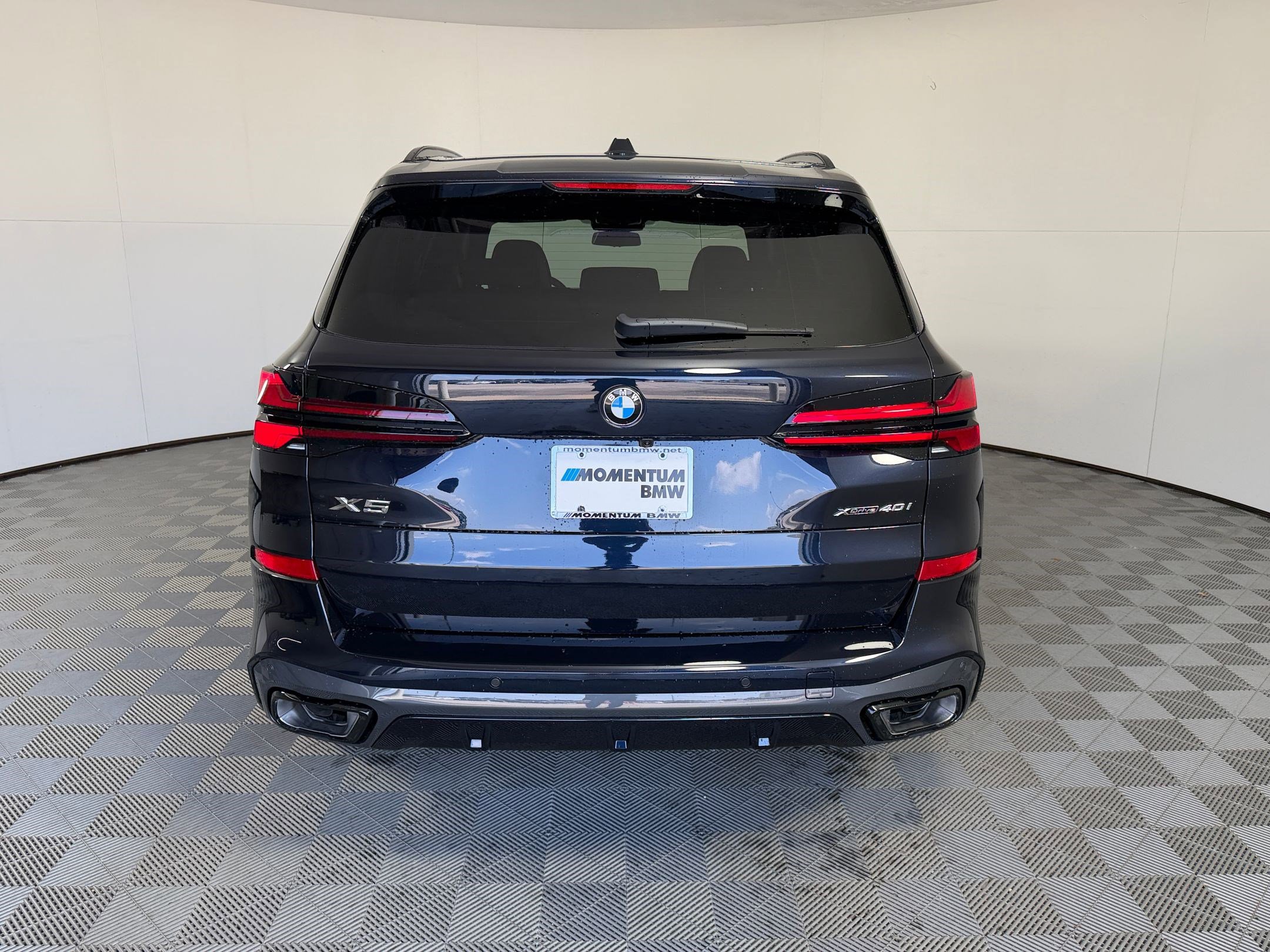 New 2026 BMW X5 xDrive40i w/ M Sport Package AWD/4WD image 10