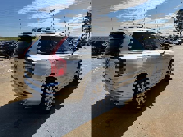 Used 2017 Volvo XC90 T6 Momentum w/ Vision Package image 3