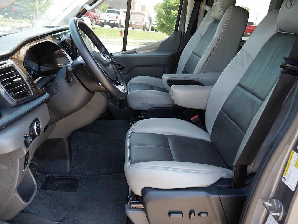 Used 2022 Ford Transit 150 Low Roof AWD image 11