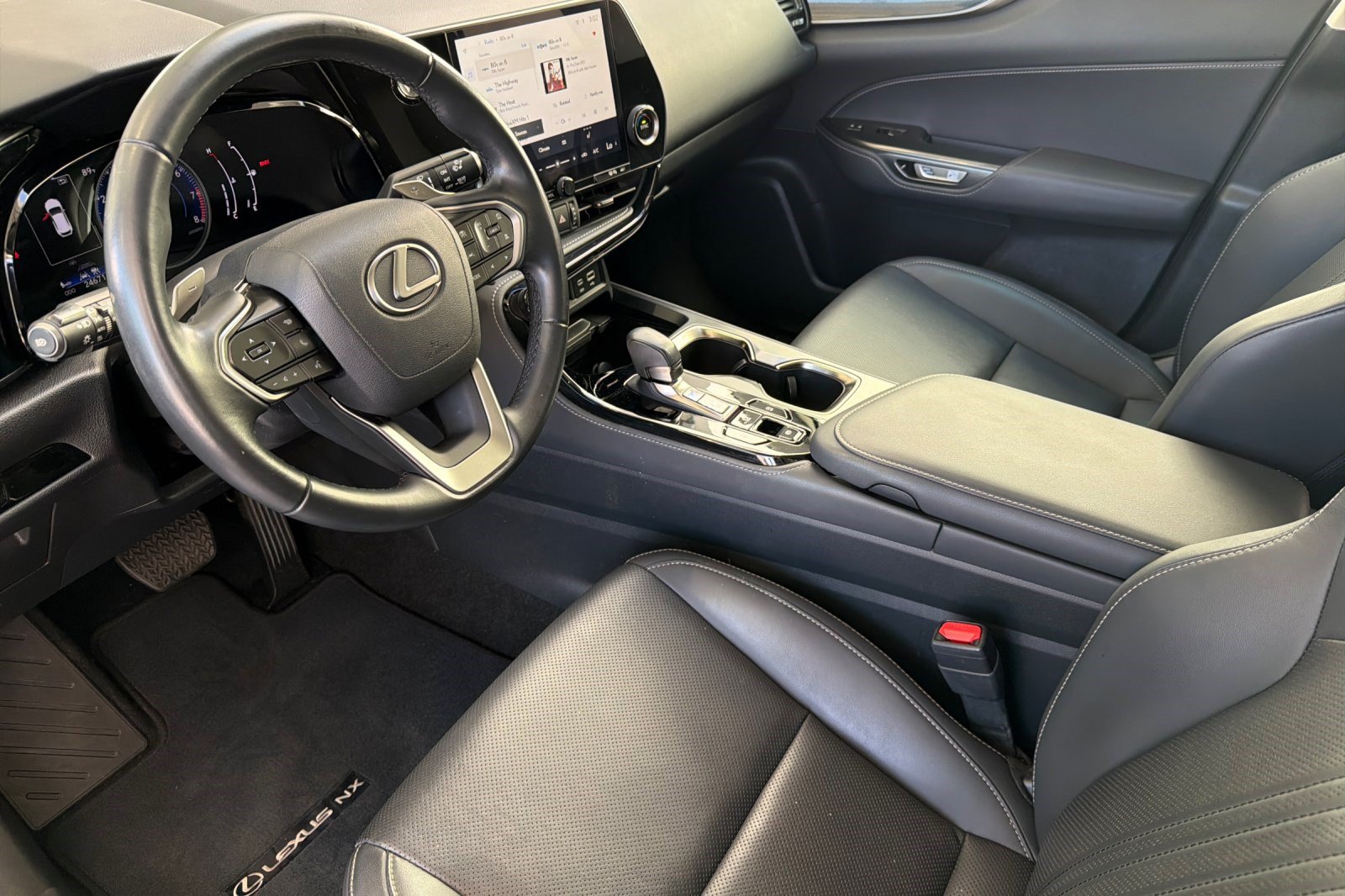 Certified 2024 Lexus NX 250 FWD image 11