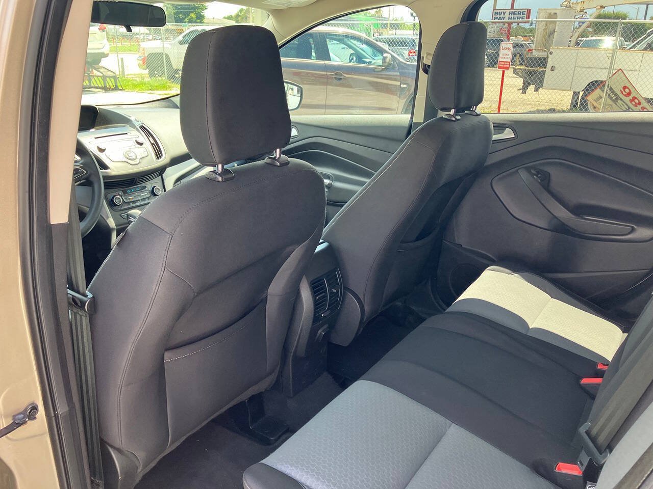 Used 2018 Ford Escape SE FWD image 20