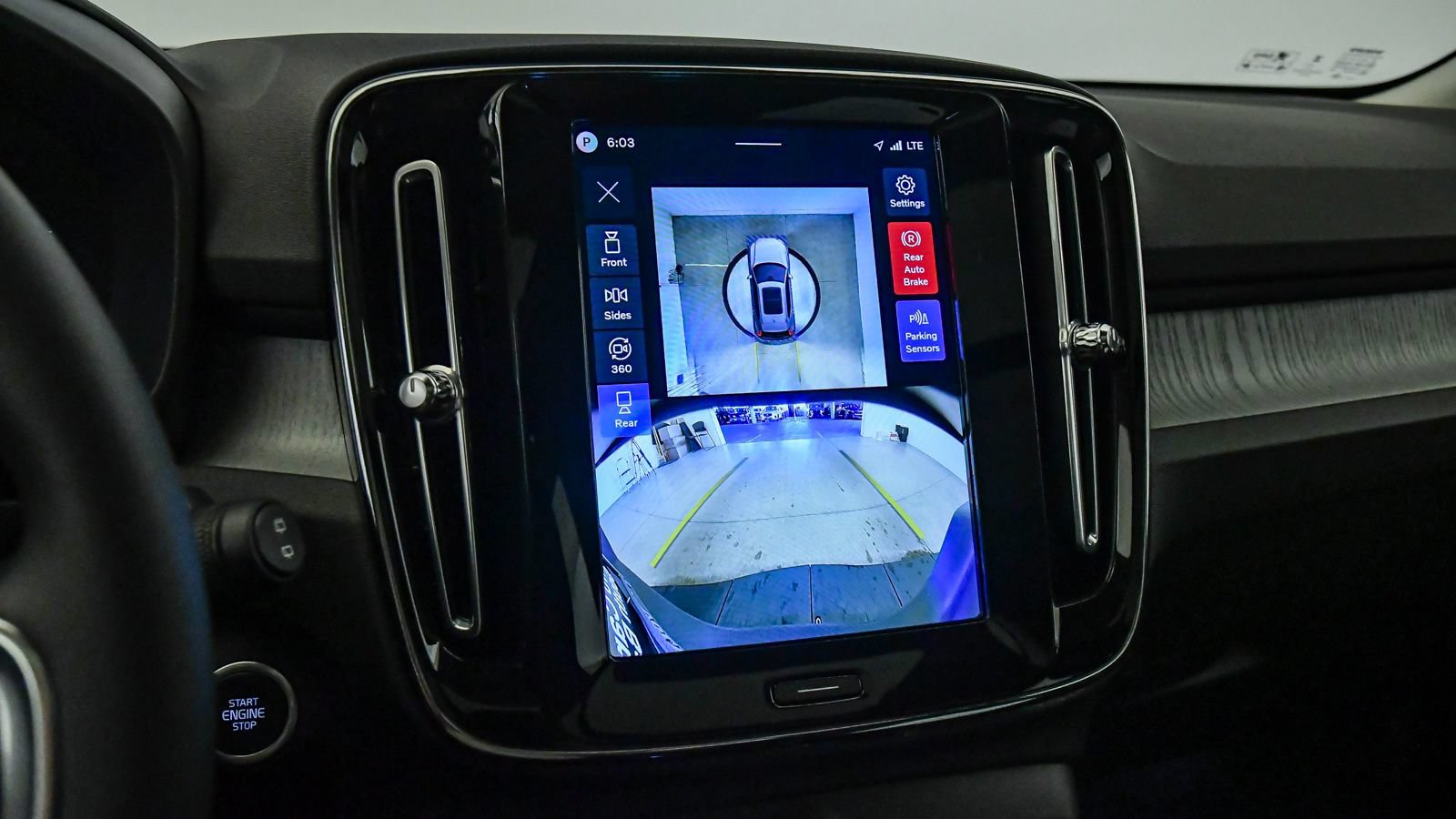 Certified 2026 Volvo XC40 B5 Plus AWD/4WD image 24