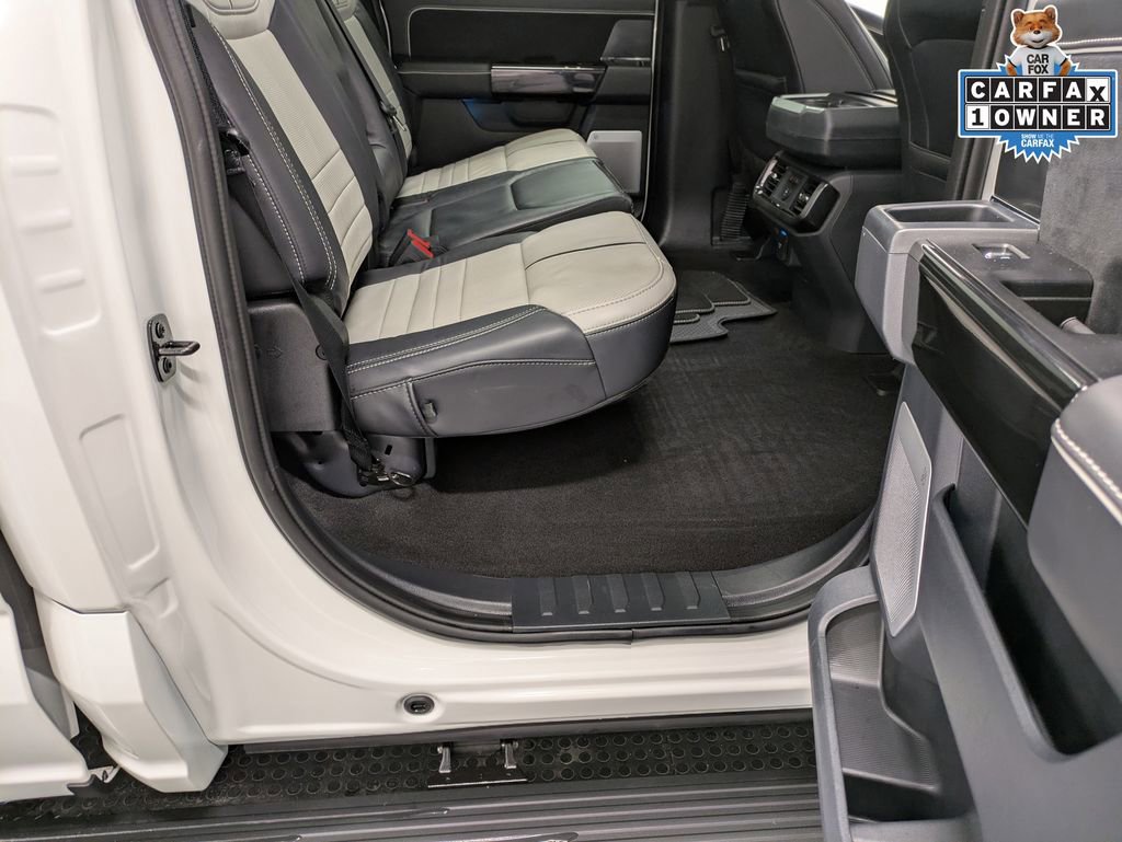 Used 2025 Ford F150 Lightning Platinum image 28