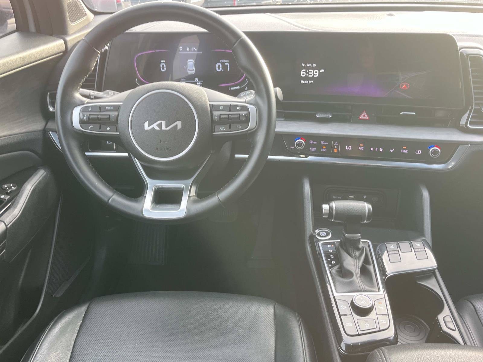 Used 2023 Kia Sportage X-Line w/ X-Line Premium Package AWD/4WD image 15