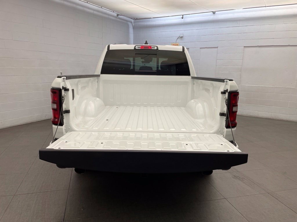 New 2026 RAM 1500 Express AWD/4WD image 5