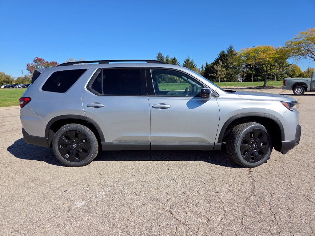 New 2026 Honda Pilot Black Edition image 28