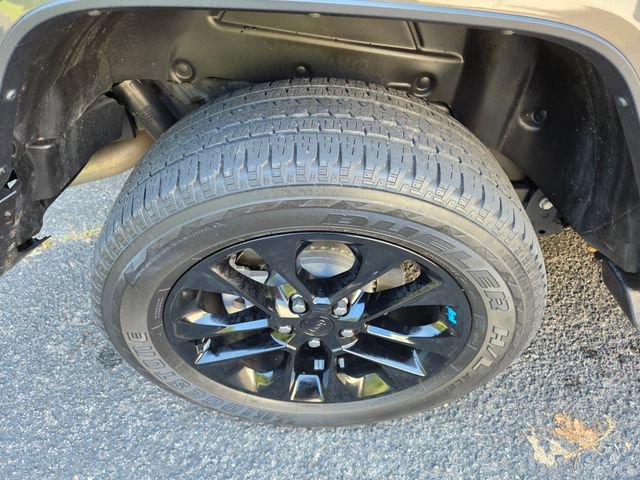 Used 2022 Jeep Wrangler Unlimited Sahara w/ Cold Weather Group AWD/4WD image 34