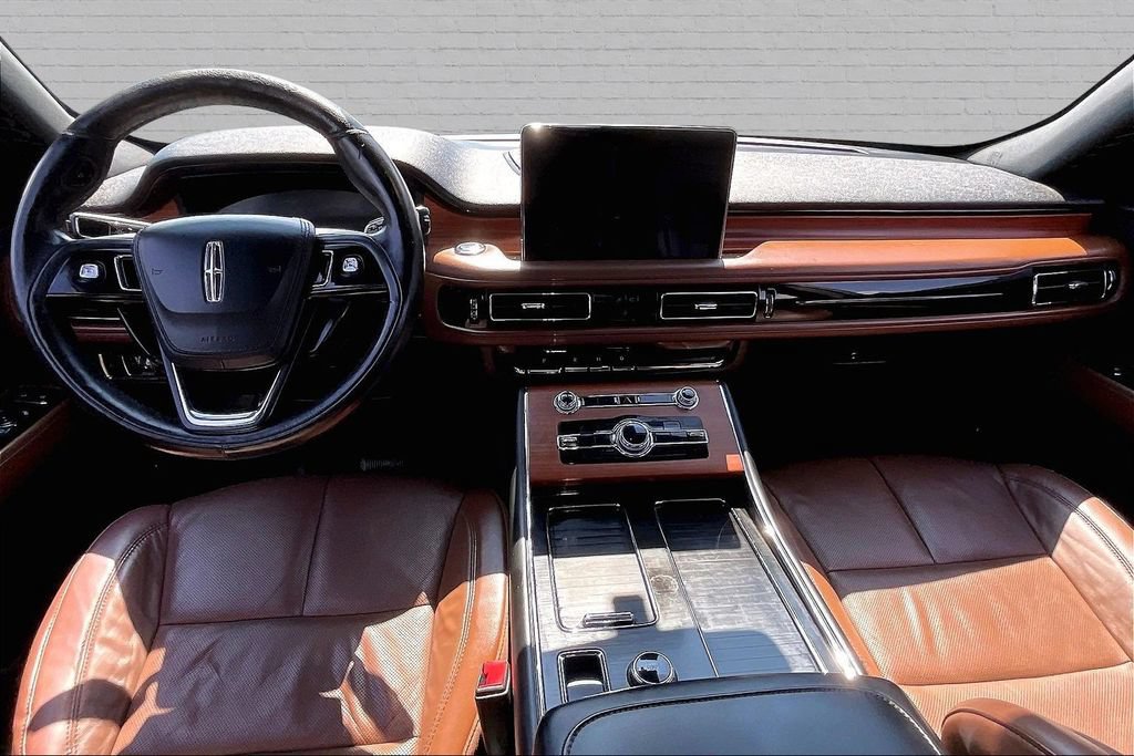 Used 2020 Lincoln Aviator Reserve w/ Elements Package Plus AWD/4WD image 7