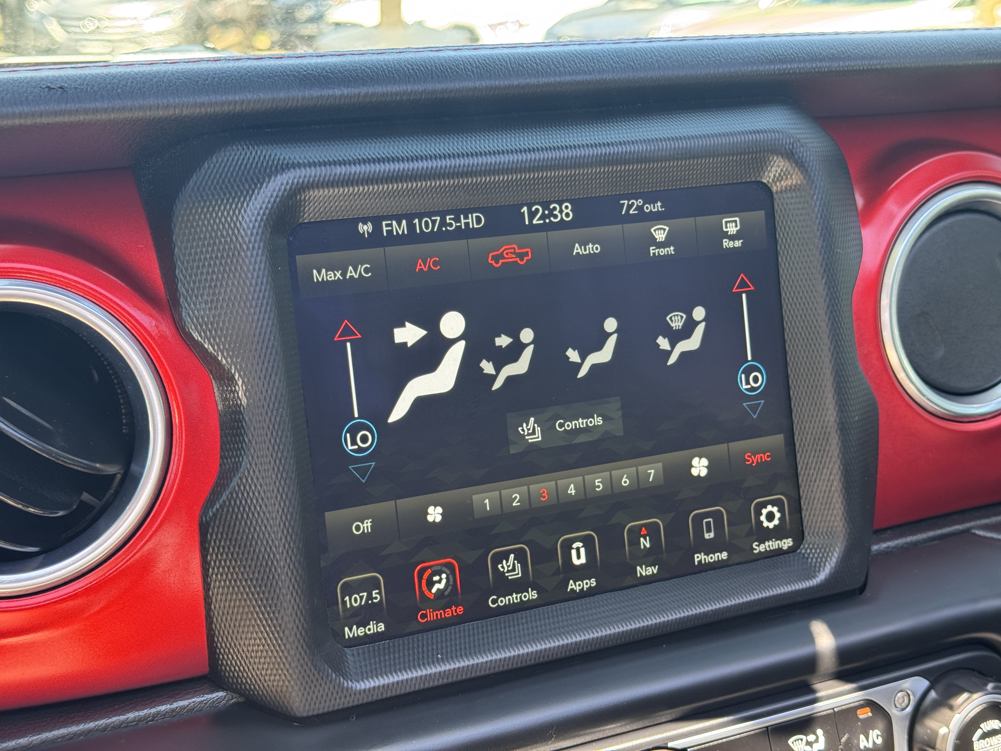 Used 2021 Jeep Gladiator Rubicon AWD/4WD image 26