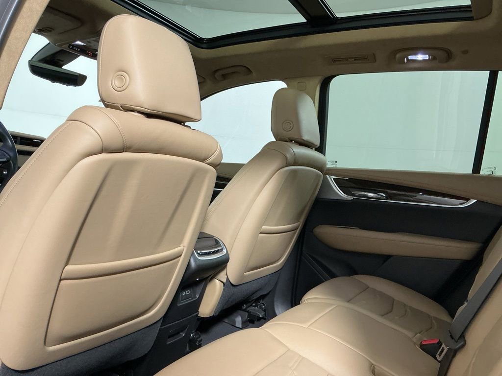 Used 2021 Cadillac XT6 Premium Luxury w/ Platinum Package image 24