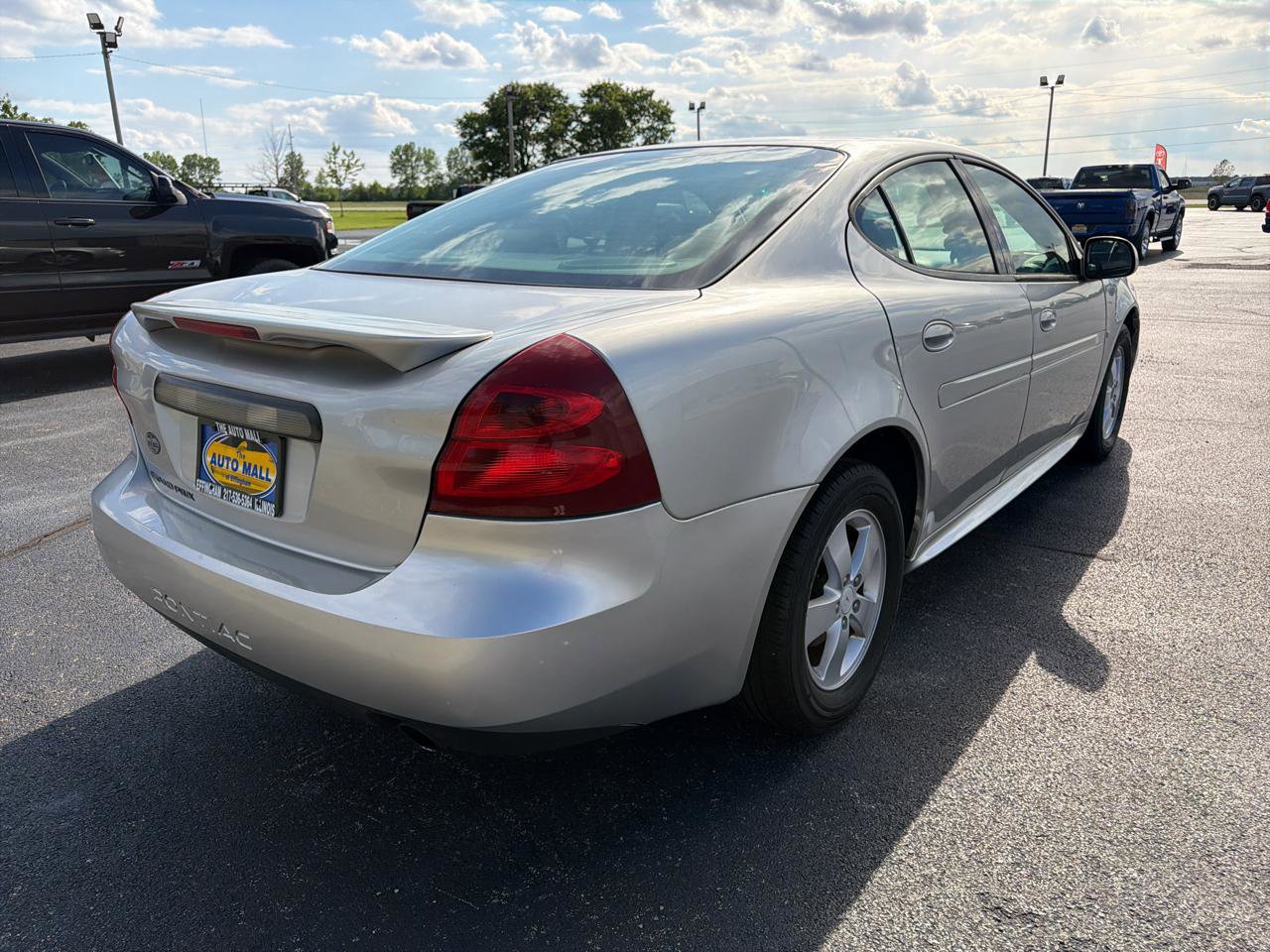 Used 2008 Pontiac Grand Prix FWD image 14
