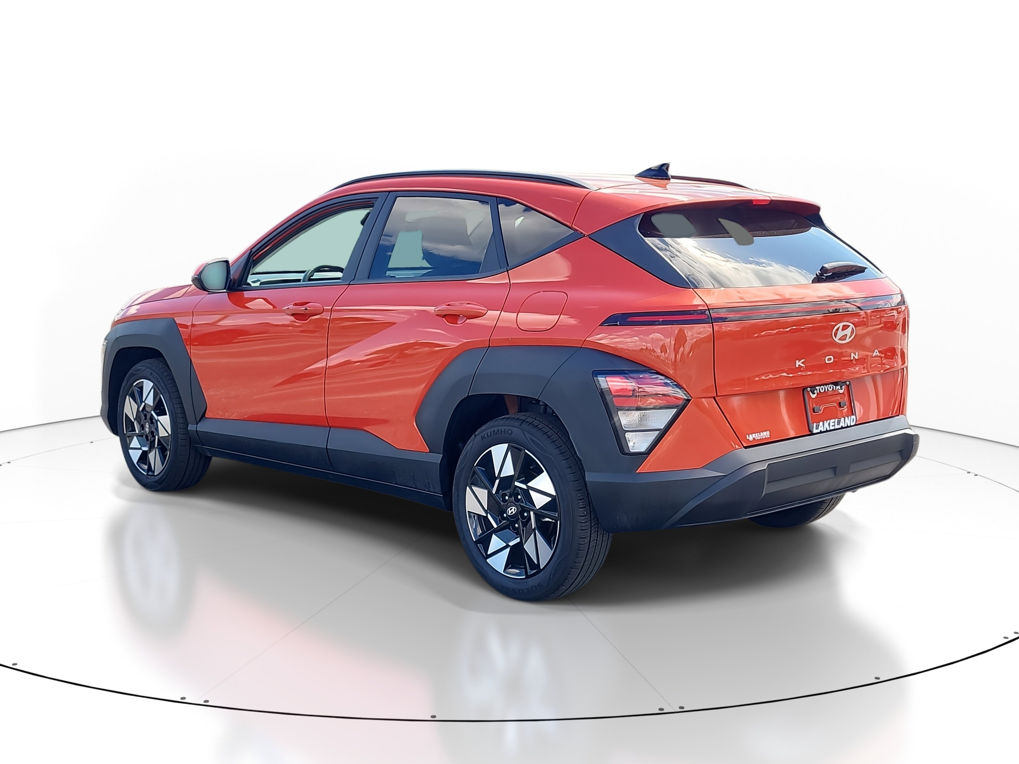 Used 2025 Hyundai Kona SEL image 5