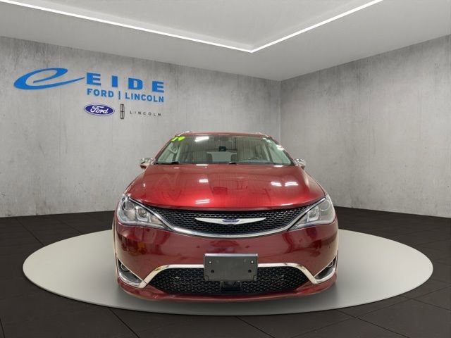 Used 2019 Chrysler Pacifica Limited w/ Tire & Wheel Group image 6
