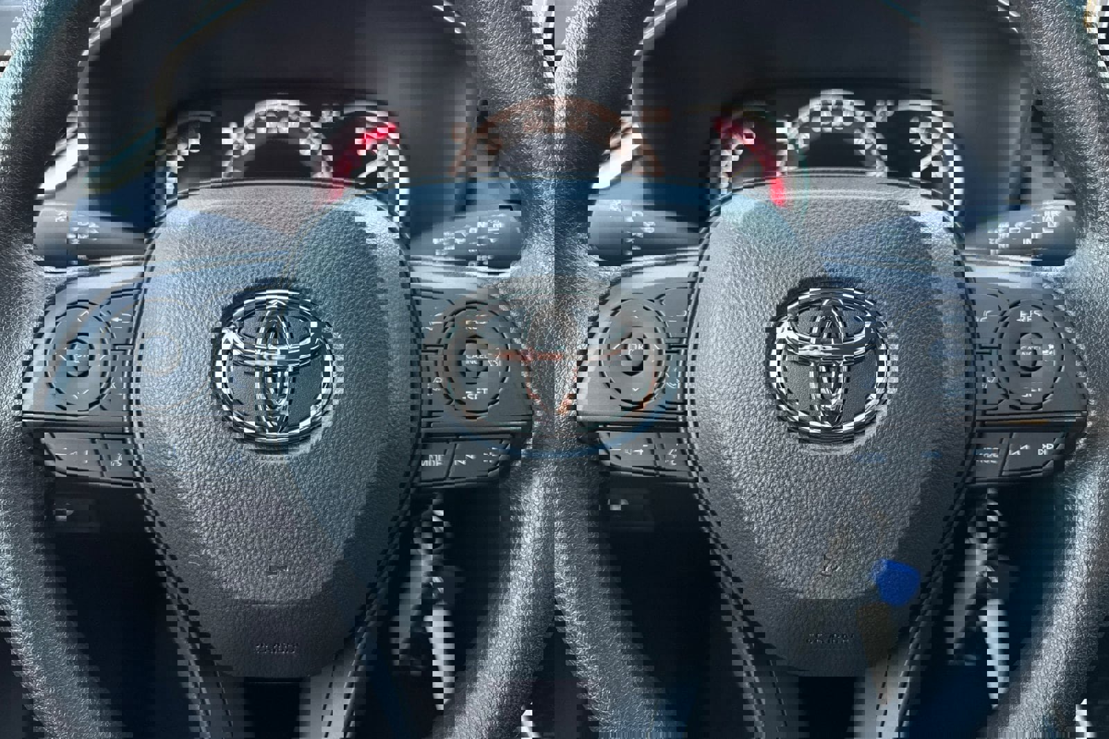 New 2025 Toyota RAV4 LE image 26