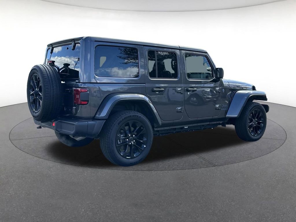 Certified 2025 Jeep Wrangler Unlimited Sahara w/ Safety Group image 6