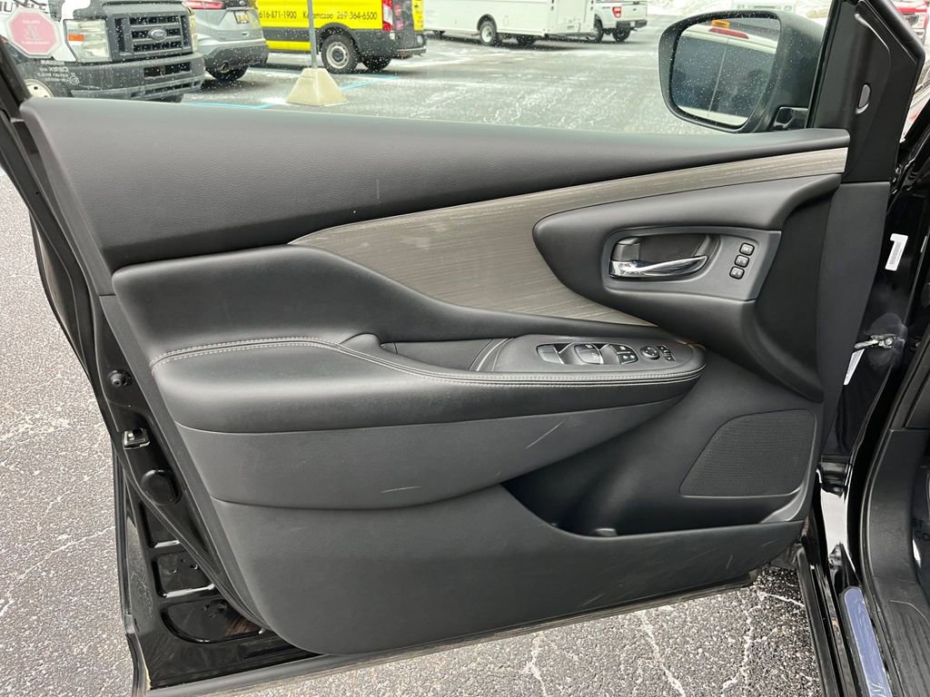 Used 2018 Nissan Murano Platinum image 18