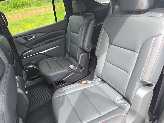 New 2026 Chevrolet Traverse Z71 w/ Enhanced Driving Package AWD/4WD image 17