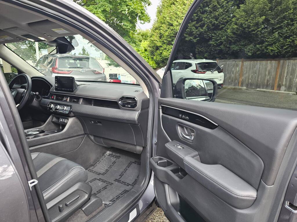 Used 2024 Honda Pilot EX-L image 11