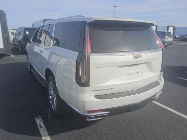Used 2023 Cadillac Escalade ESV Premium Luxury AWD/4WD image 8