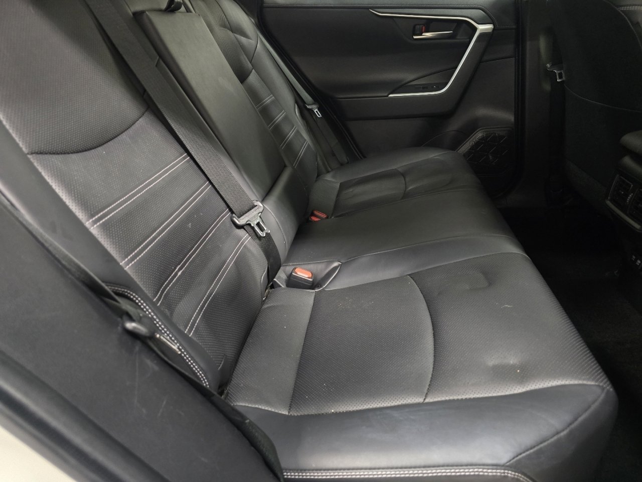 Used 2021 Toyota RAV4 Limited image 24