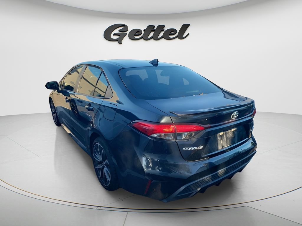 Used 2022 Toyota Corolla XSE image 18