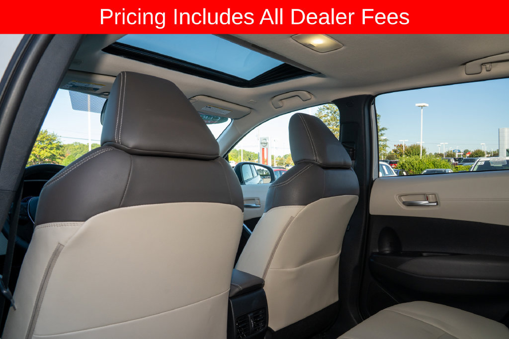 Used 2024 Toyota Corolla Cross XLE w/ Convenience Package AWD/4WD image 10