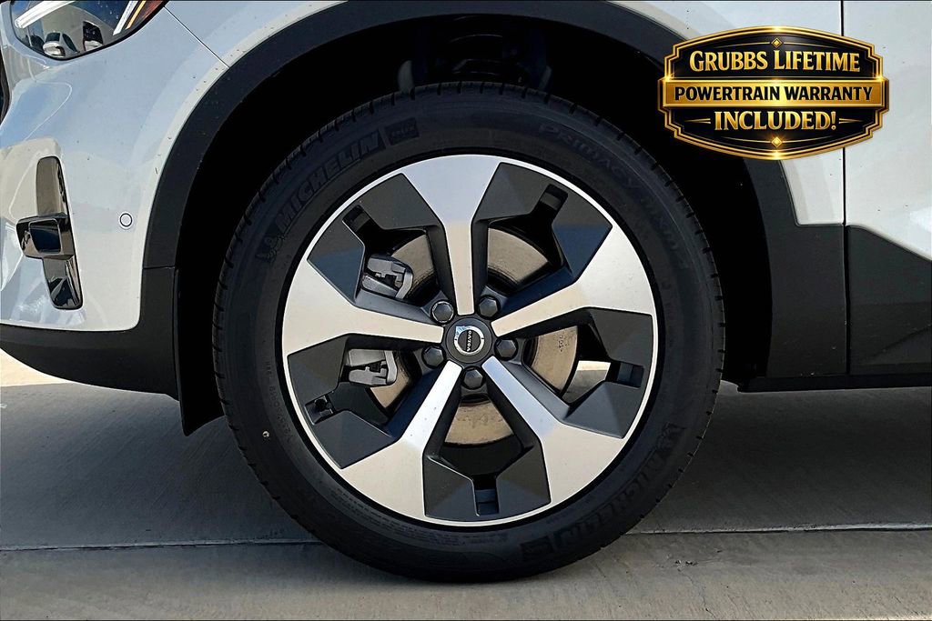 New 2026 Volvo XC40 B4 Plus w/ Protection Package Premier FWD image 25