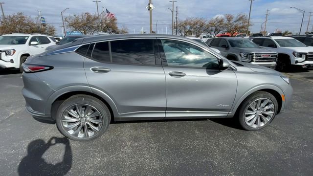 New 2025 Buick Envista Avenir image 2