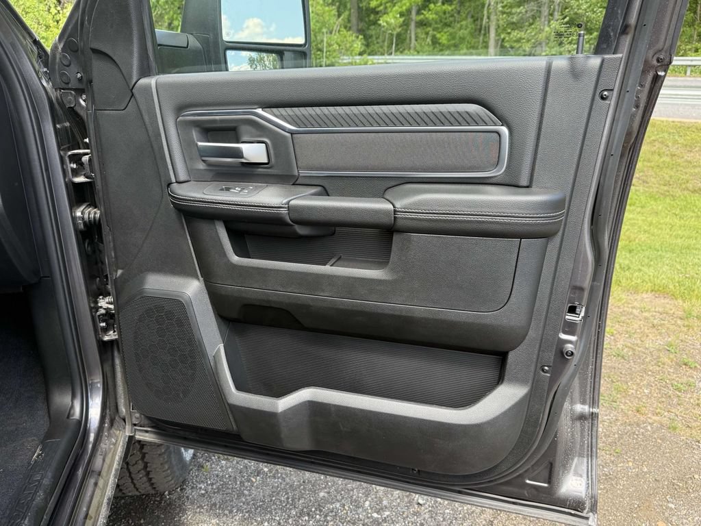 New 2026 RAM 2500 Big Horn AWD/4WD image 7