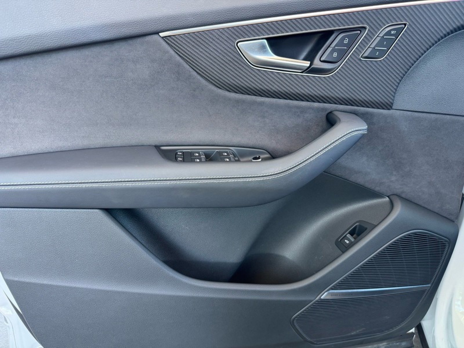 Used 2025 Audi SQ7 Premium Plus image 15