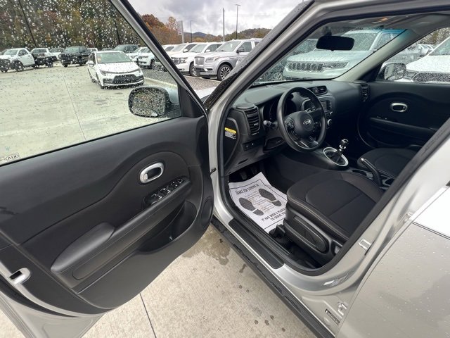 Used 2019 Kia Soul image 9