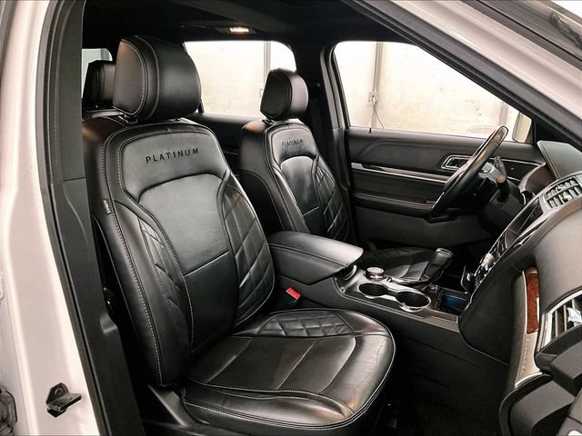 Used 2017 Ford Explorer Platinum AWD/4WD image 7