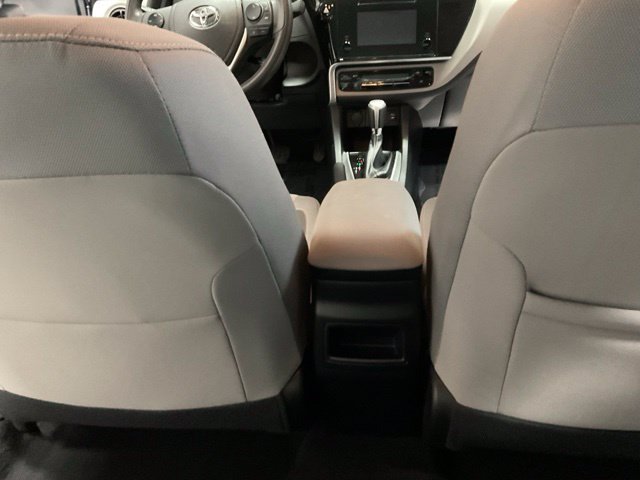 Used 2018 Toyota Corolla LE FWD image 28