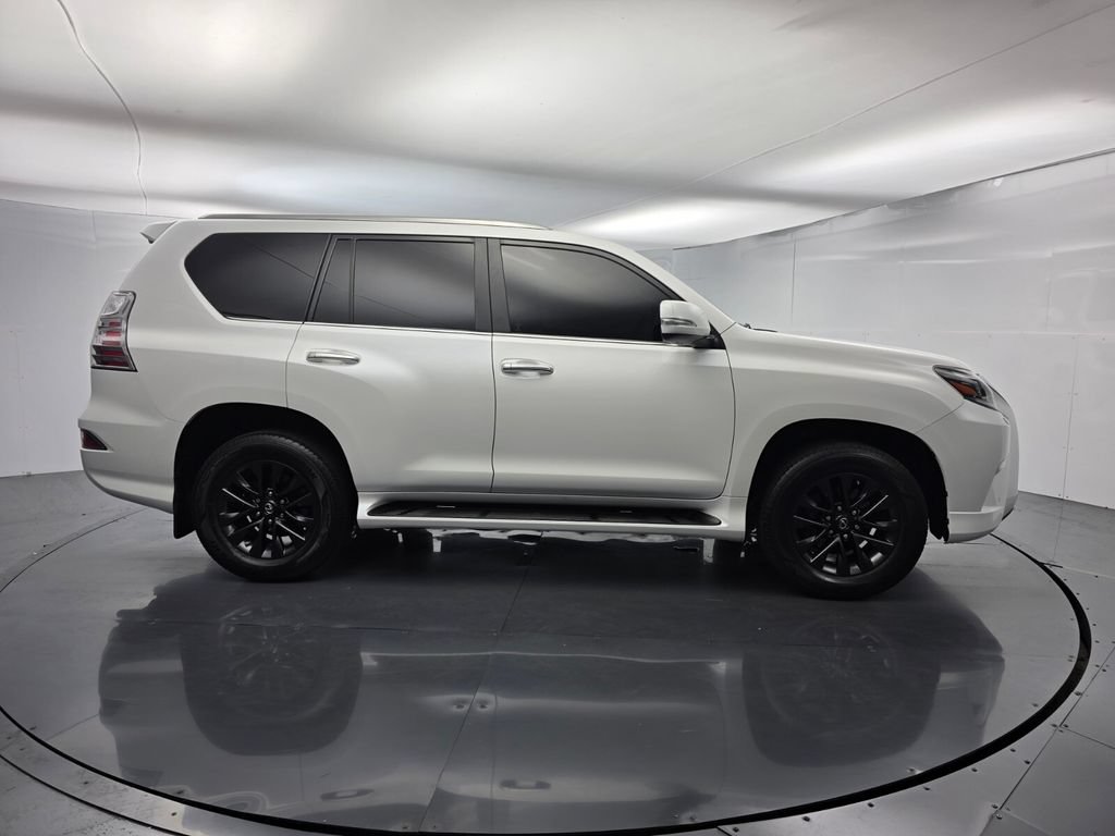 Used 2021 Lexus GX 460 Premium w/ Premium Package AWD/4WD image 3