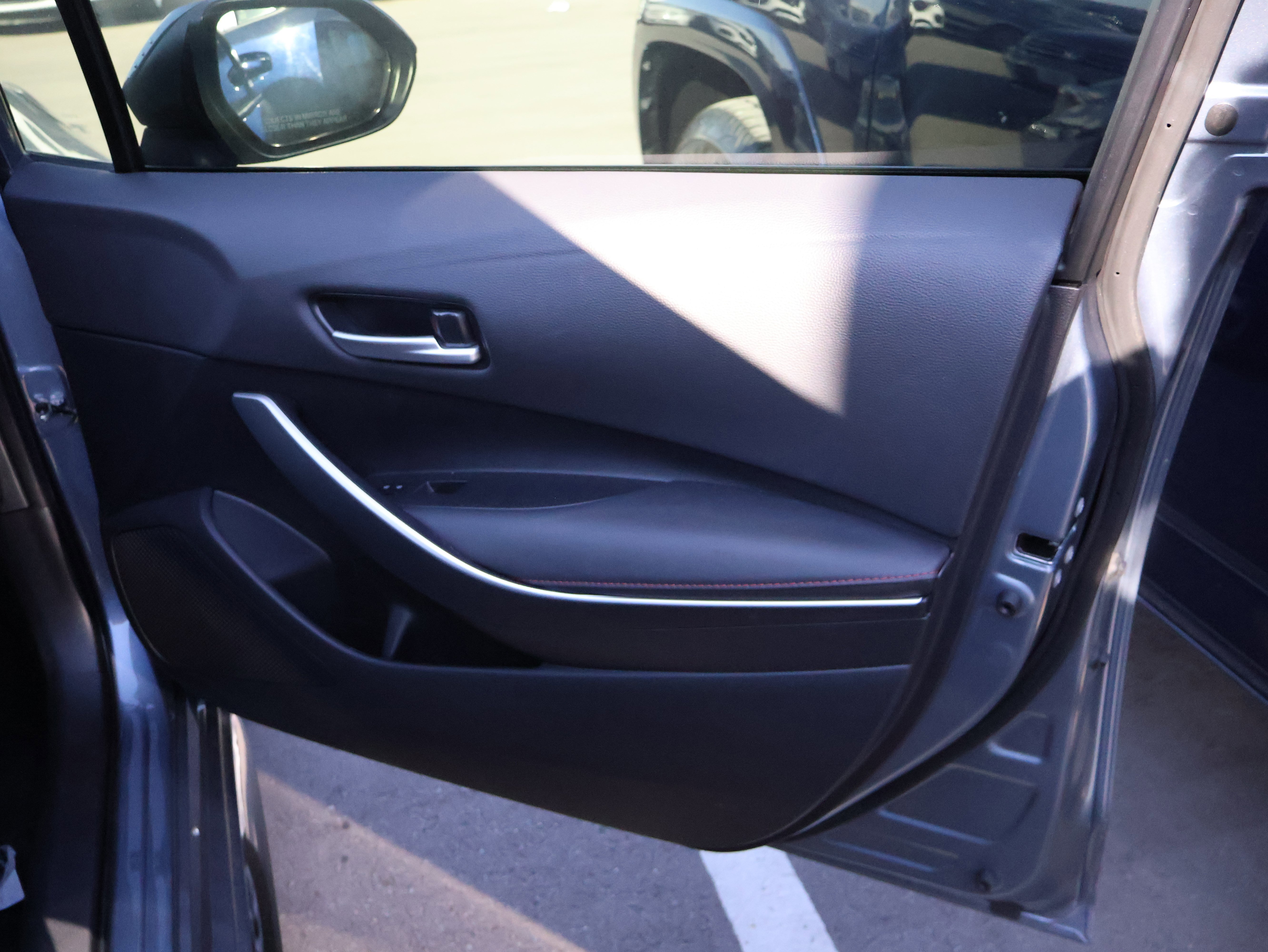 Used 2024 Toyota Corolla SE image 7