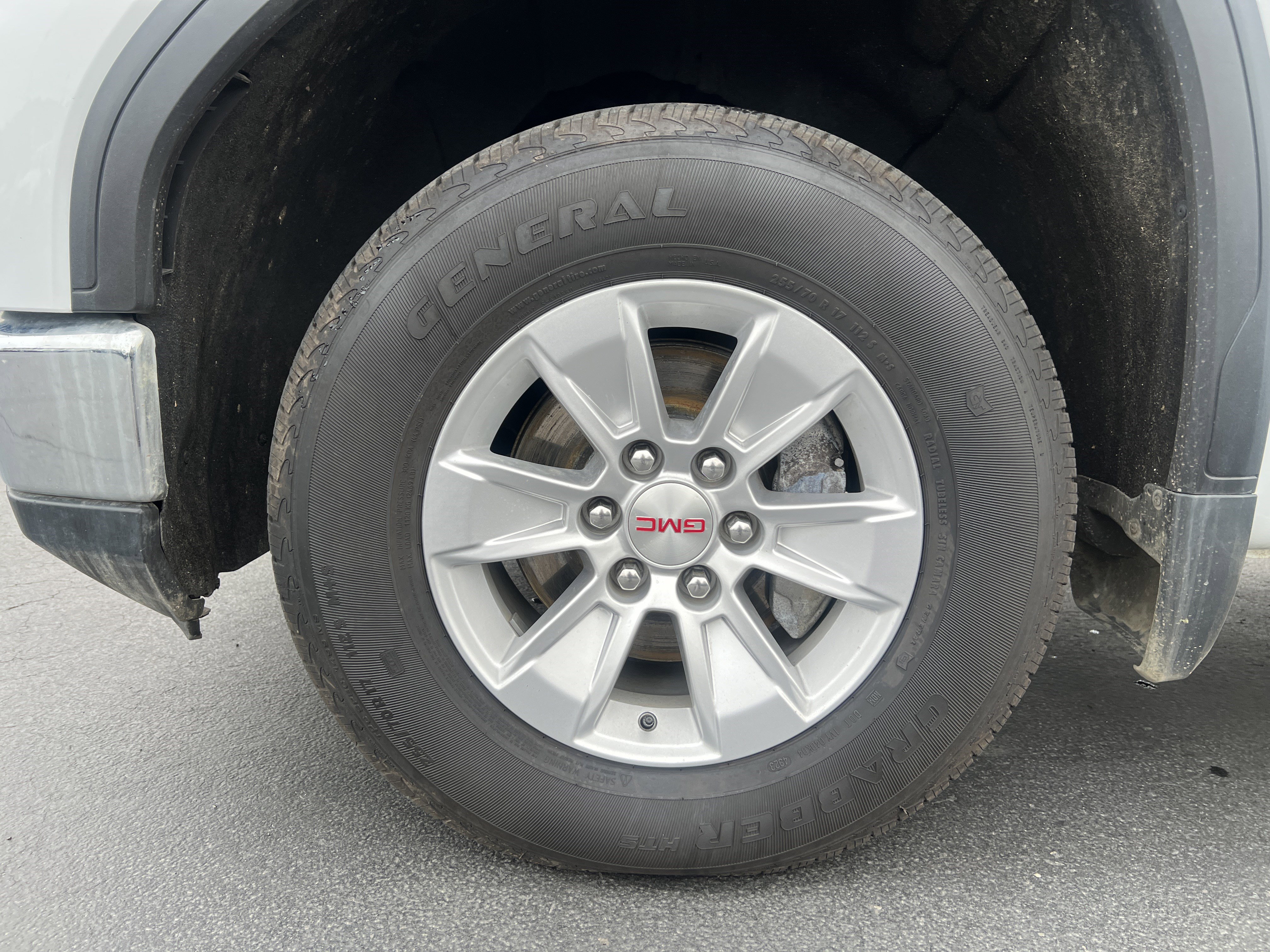 Used 2024 GMC Sierra 1500 SLE w/ Preferred Package image 11