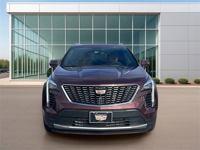 Used 2023 Cadillac XT4 Premium Luxury w/ Technology Package image 2