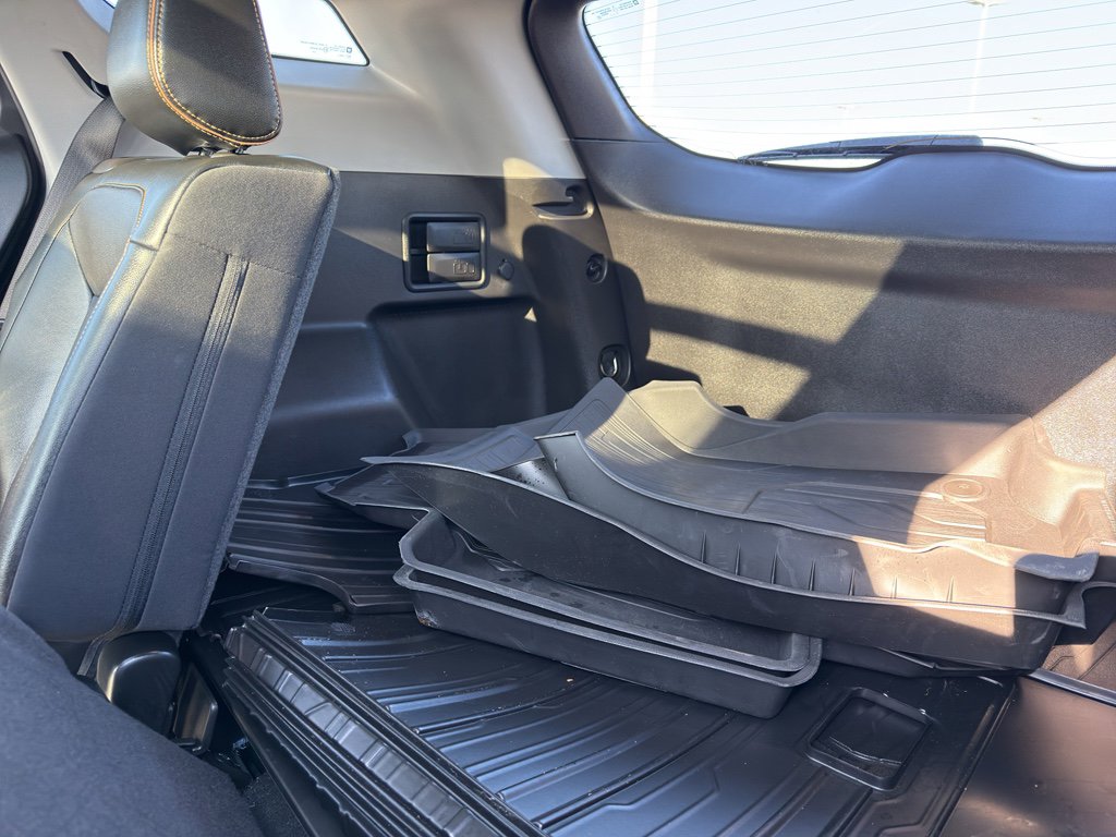 Used 2023 GMC Terrain AT4 w/ Tech Package image 35