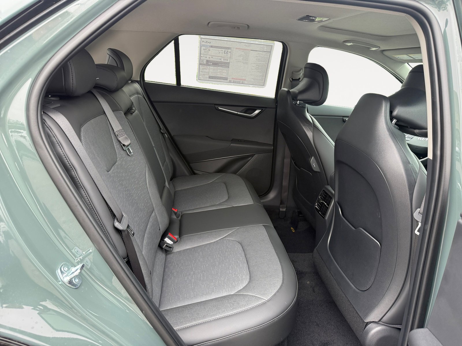 New 2026 Kia Niro FWD image 18