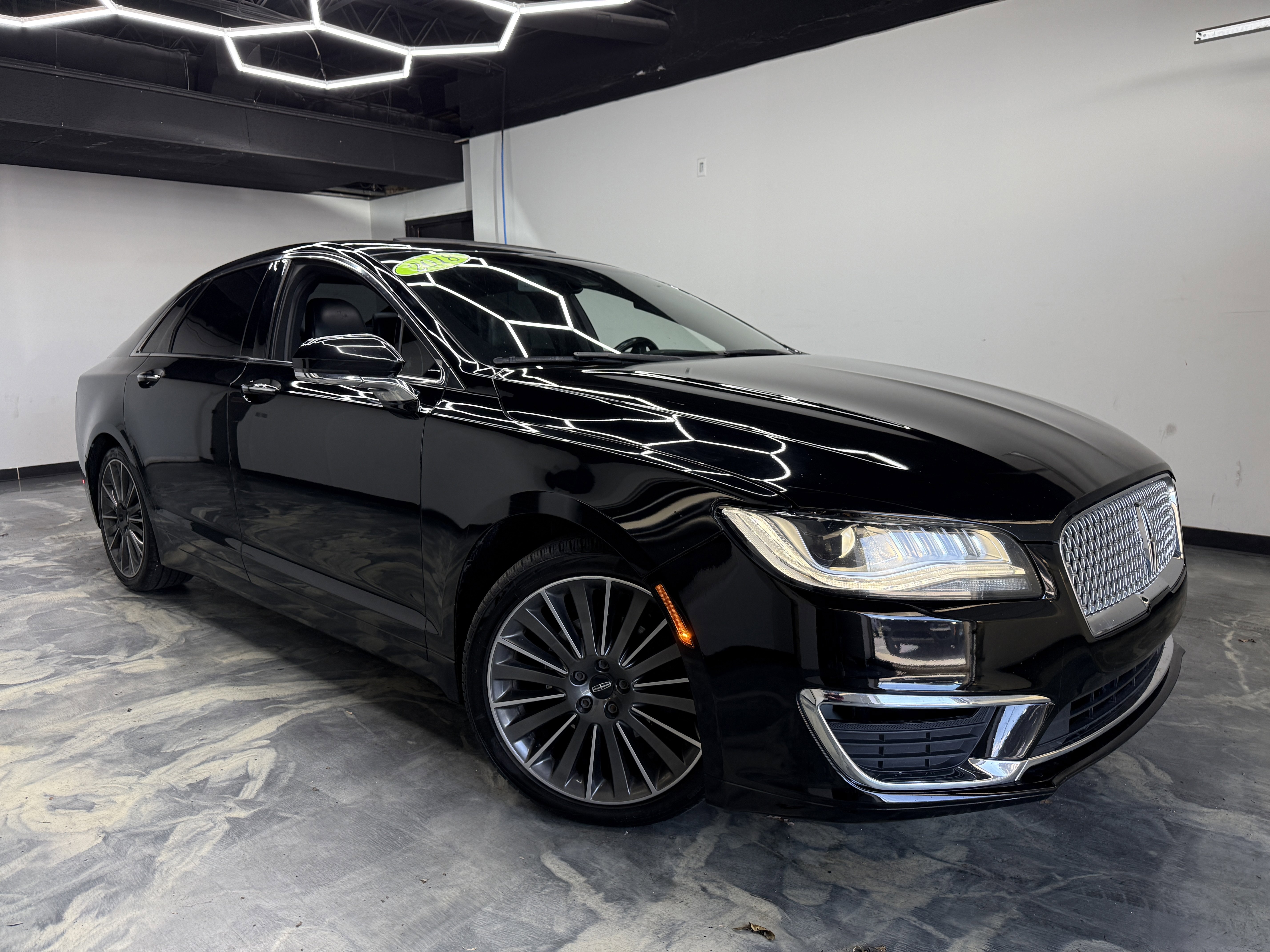 Used 2018 Lincoln MKZ Reserve AWD/4WD image 6