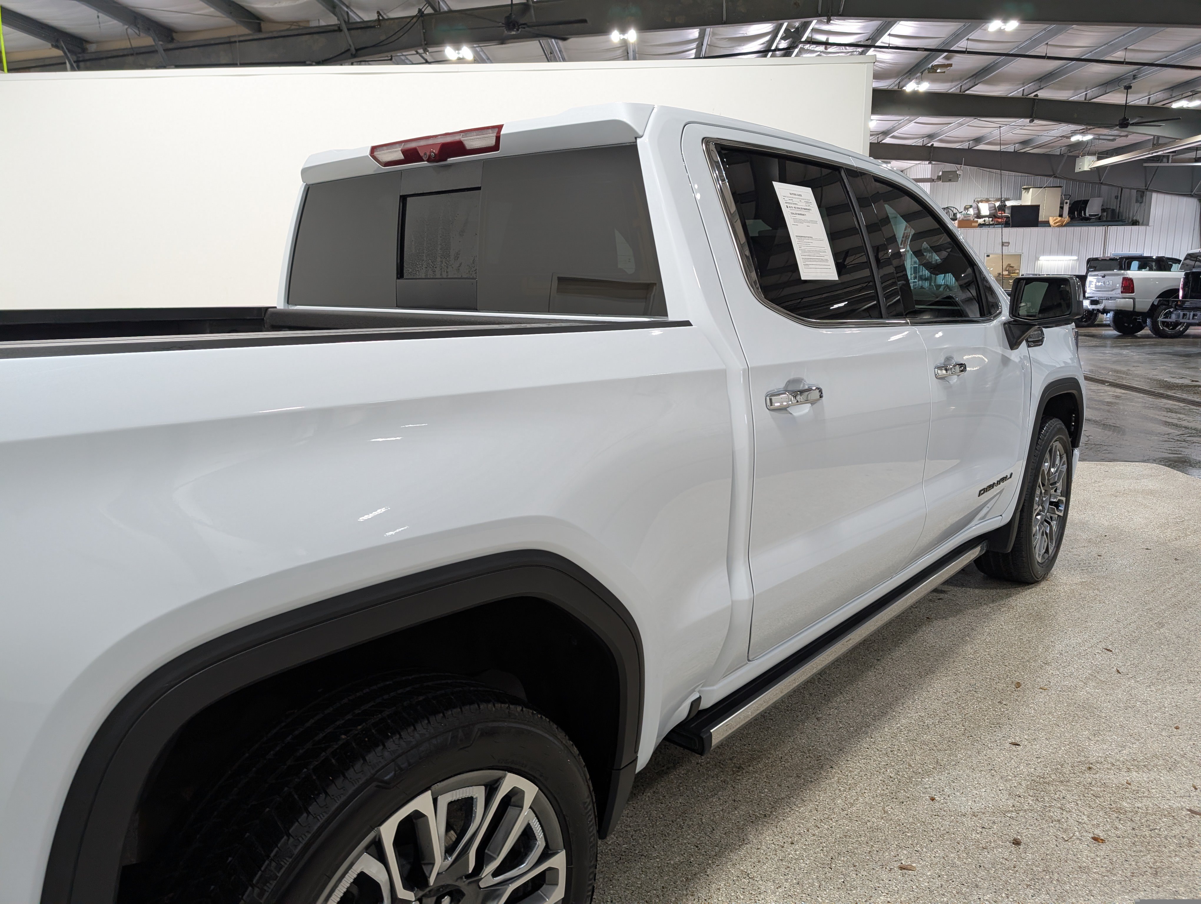 Used 2026 GMC Sierra 1500 Denali Ultimate AWD/4WD image 3