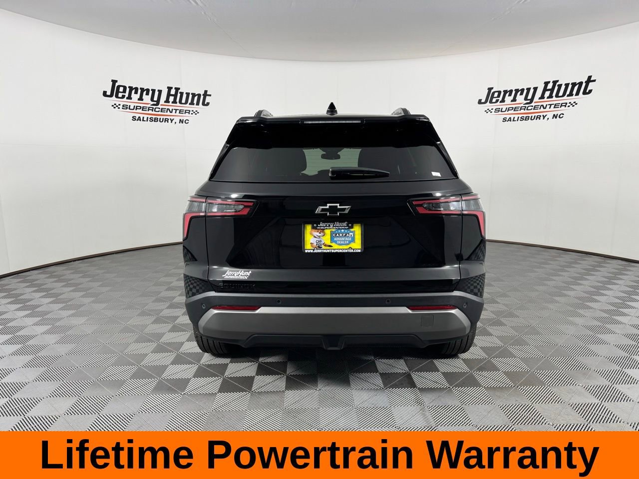 Used 2026 Chevrolet Equinox LT w/ Midnight Edition image 8