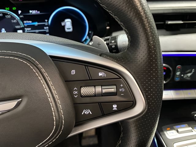Used 2023 Genesis GV70 3.5T Sport w/ Sport Prestige Package AWD/4WD image 15