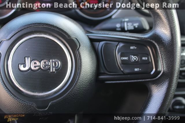 Used 2023 Jeep Wrangler Sport image 17