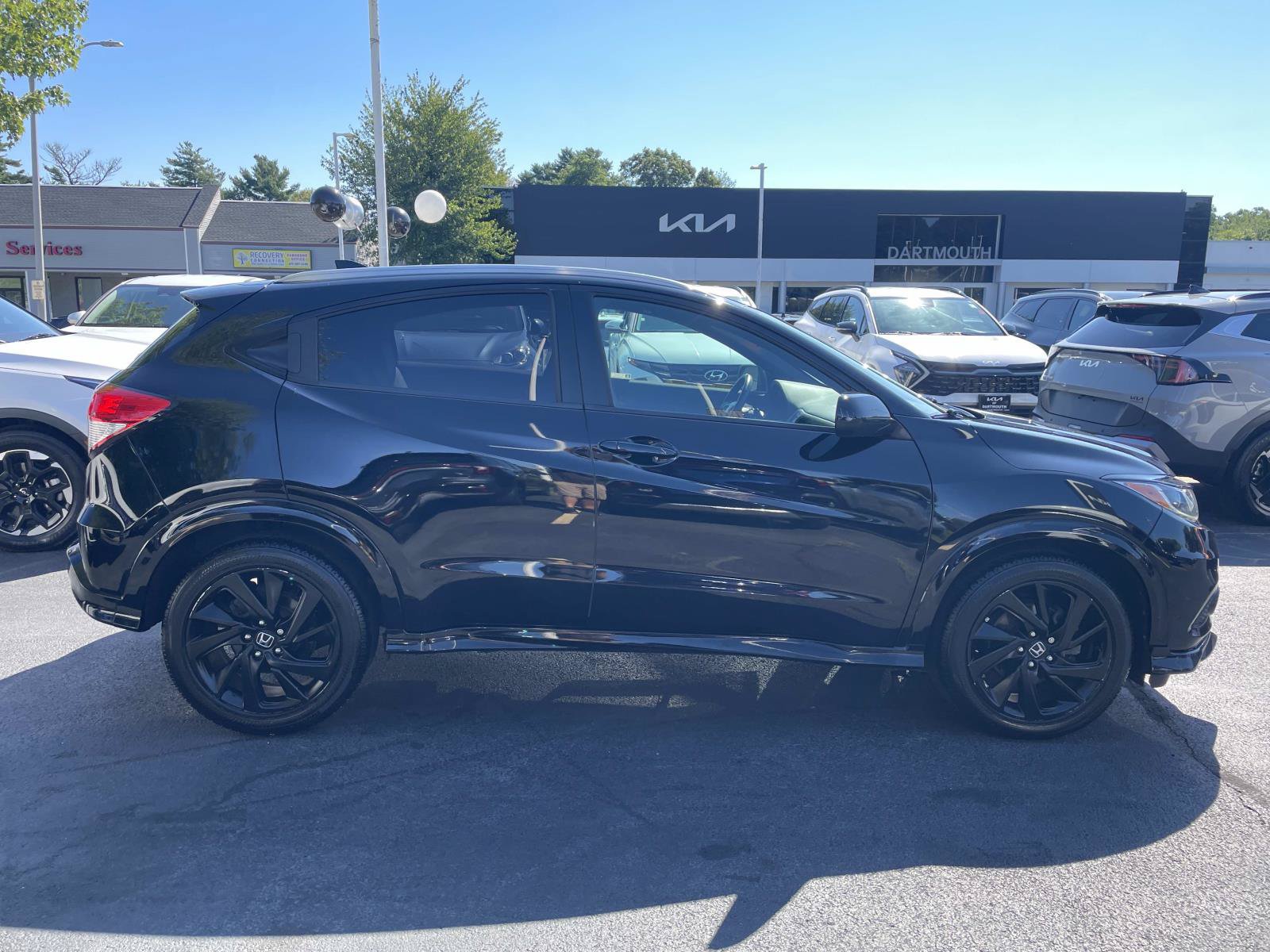 Used 2022 Honda HR-V Sport image 9