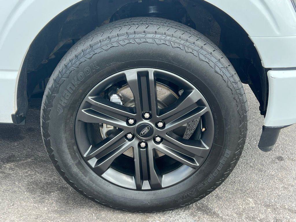 Used 2022 Ford F150 Lariat image 9