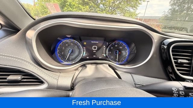 Used 2026 Chrysler Pacifica Select FWD image 11