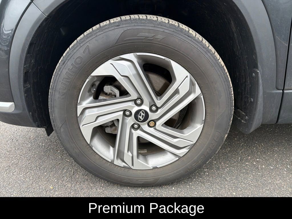 Used 2023 Hyundai Santa Fe SEL w/ Premium Package image 9