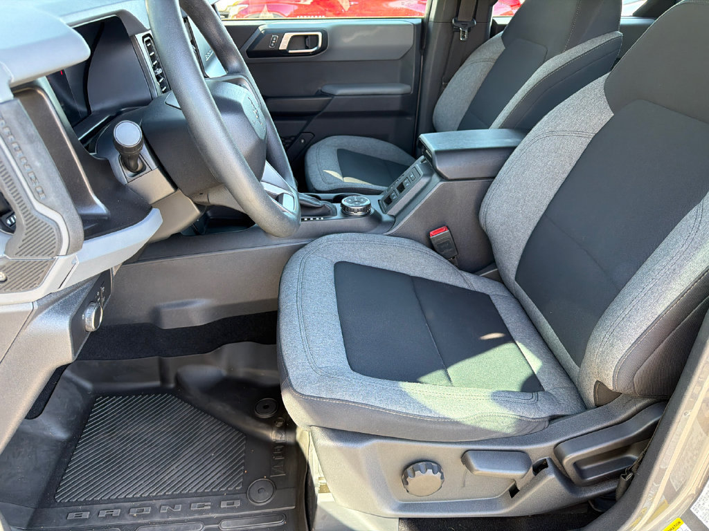 Used 2021 Ford Bronco 4-Door w/ Sasquatch Package AWD/4WD image 9