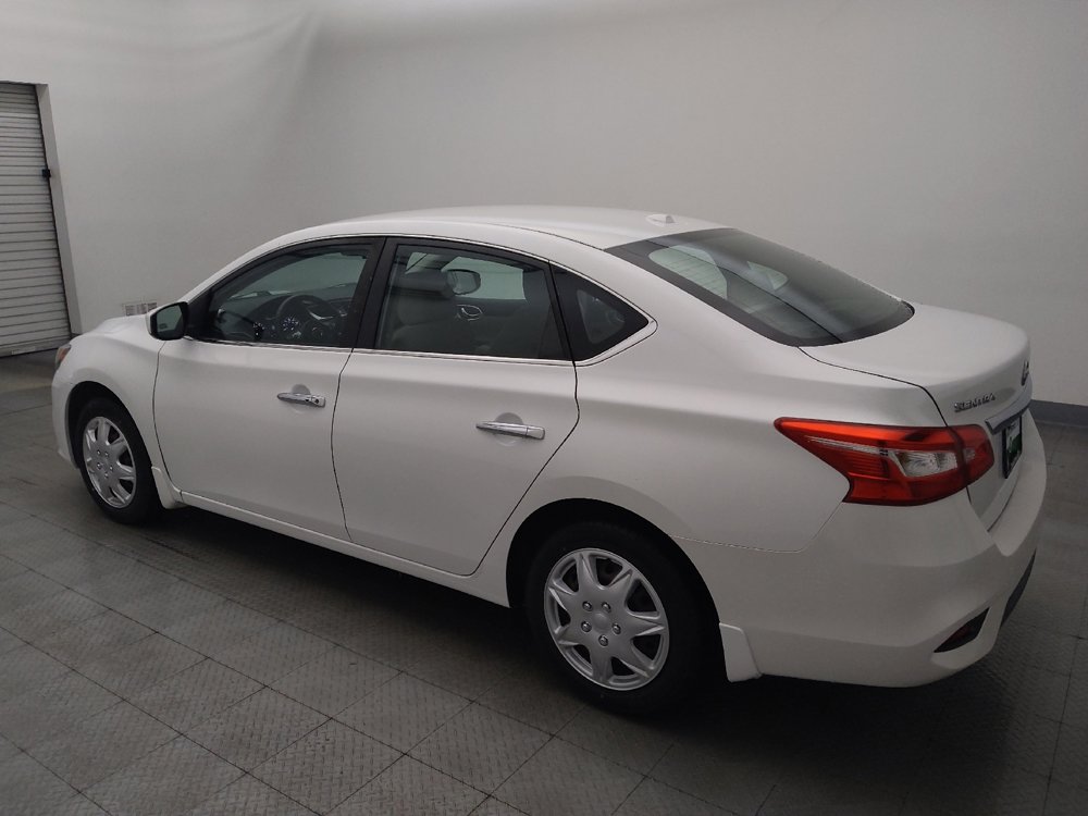 Used 2016 Nissan Sentra SV image 3